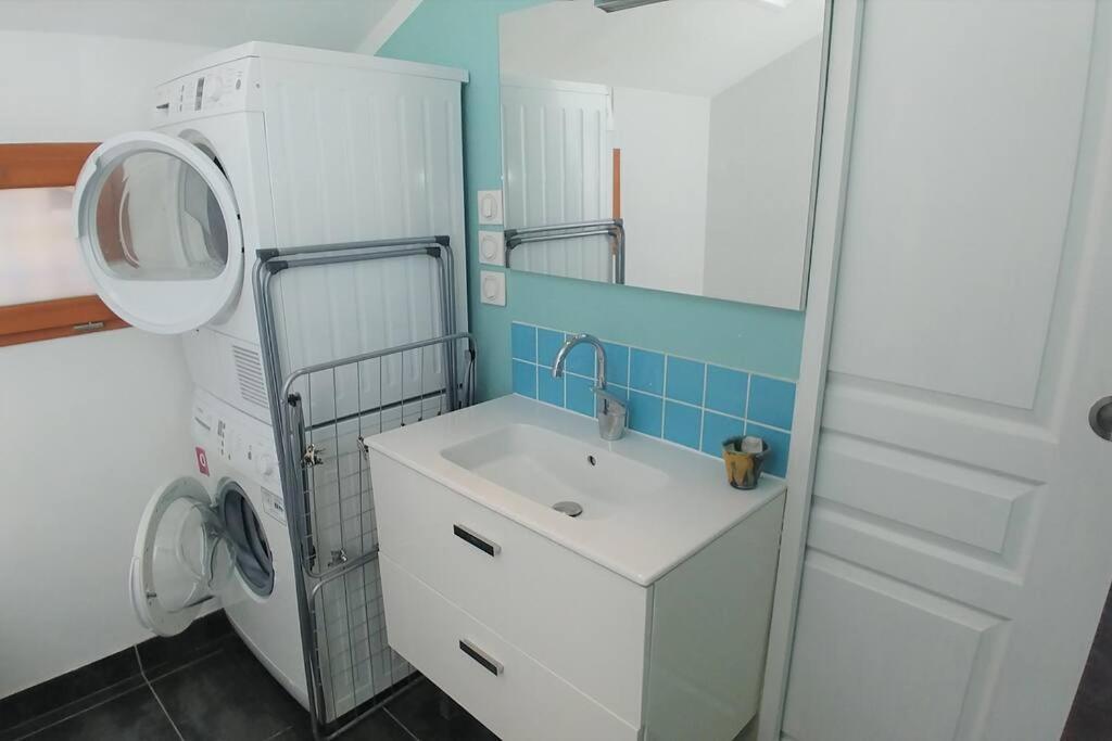 Comme A La Maison Cenon Exteriör bild