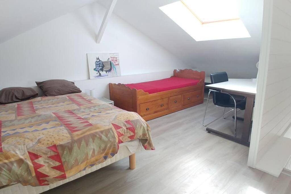 Comme A La Maison Cenon Exteriör bild